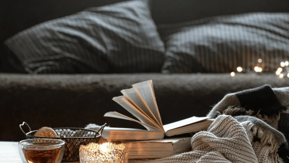 How to Create the Perfect Cozy Night In This Fall