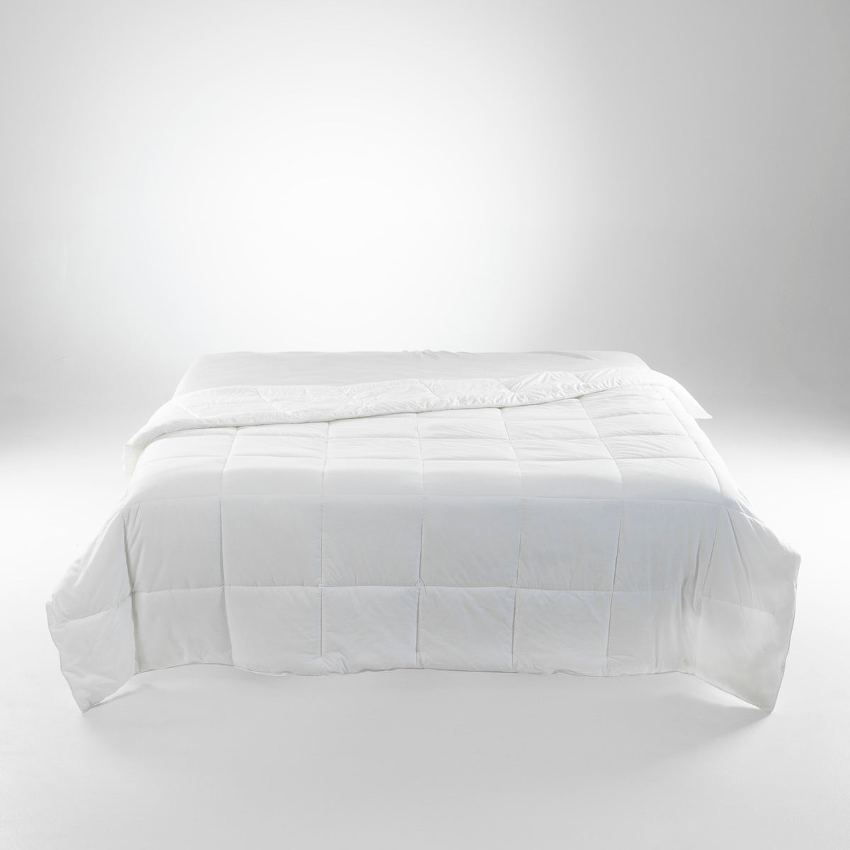 Eucalyptus TENCEL™ Fiber and Lambs Wool Comforter